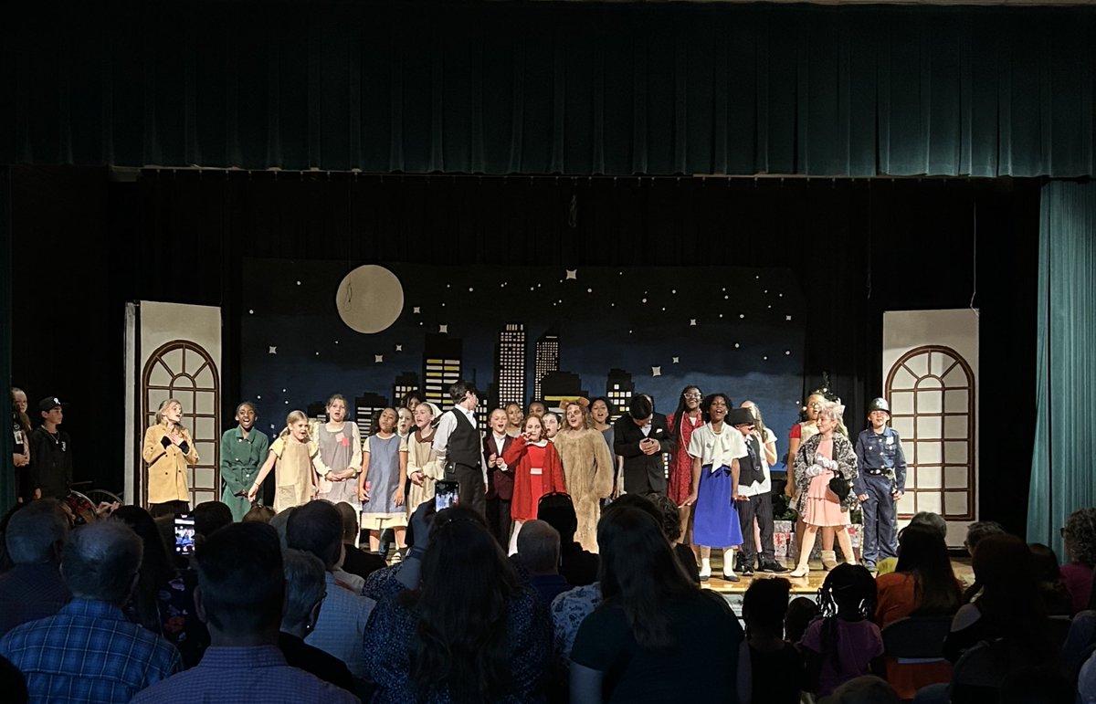 Sierra Wooden ✨ (@mswooden_) on Twitter photo Another outstanding production, brought to you by <a href="/PowellesPLAY/">Powell Elementary</a> Arts Department! Thank you to <a href="/PowellPTA/">Powell PTA</a> for their continued support and sponsorship! 🎬🏙️ Another outstanding production, brought to you by <a href="/PowellesPLAY/">Powell Elementary</a> Arts Department! Thank you to <a href="/PowellPTA/">Powell PTA</a> for their continued support and sponsorship! 🎬🏙️
