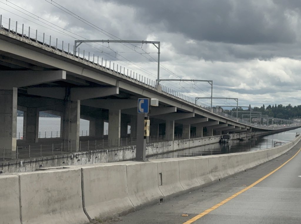 i didn’t make it to the train this morning but i did see the tracks over the floating bridge—super cool. really looking forward to the 1 line/2 line connection opening soon. seattle is really the only u.s. city expanding transit this much and it’s awesome