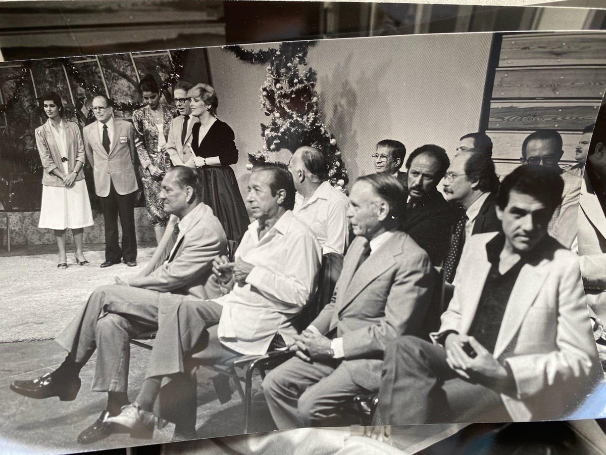 ivanantonio2016's tweet image. El Poder de Convocatoria de Carmen Jovet a sus 24 años de edad. Ciertamente la definición de Leyenda Viviente más que afortunado y orgulloso de contar con su cariño y amistad…