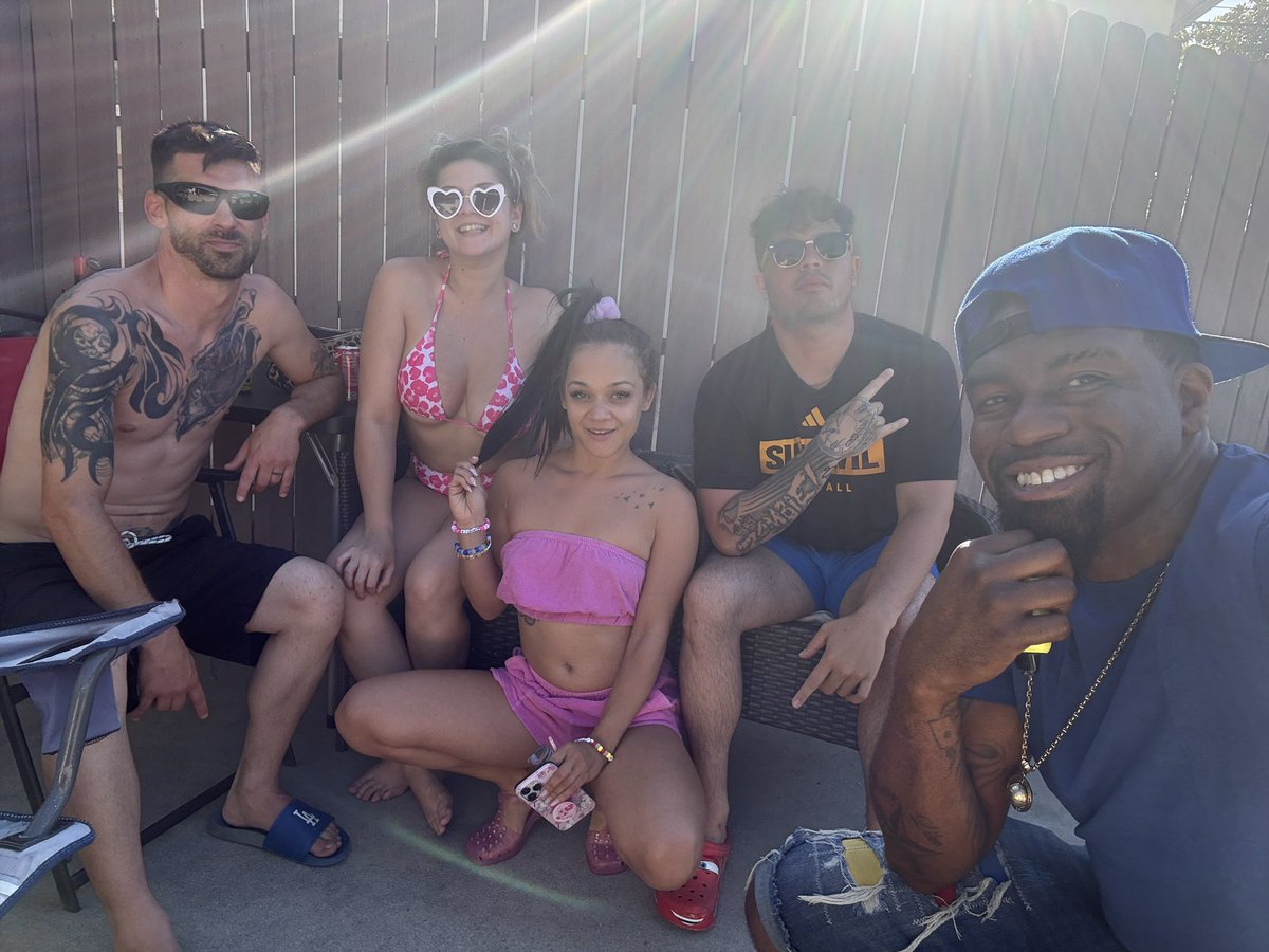 ๐ MAJOR WORK! ๐ (@romemajorxxx) on Twitter photo Loving the cali weather ๐hanging with my <a href="/101ModelingInc/">101 Modeling</a> crew <a href="/james_sinnerxxx/">๐๐ช๐ถ๐ฎ๐ผ ๐ข๐ฒ๐ท๐ท๐ฎ๐ป XXX</a> <a href="/theIRLbarbie/">Dolly Mattel ๐๐ซง</a> <a href="/littlekikicali/">Kiki Cali๐ซง๐ญ๐๐ฉทfetcon 7-11๐urbanx 14-21</a> <a href="/FrancoStylesX3/">Franco Styles</a> Loving the cali weather ๐hanging with my <a href="/101ModelingInc/">101 Modeling</a> crew <a href="/james_sinnerxxx/">๐๐ช๐ถ๐ฎ๐ผ ๐ข๐ฒ๐ท๐ท๐ฎ๐ป XXX</a> <a href="/theIRLbarbie/">Dolly Mattel ๐๐ซง</a> <a href="/littlekikicali/">Kiki Cali๐ซง๐ญ๐๐ฉทfetcon 7-11๐urbanx 14-21</a> <a href="/FrancoStylesX3/">Franco Styles</a>