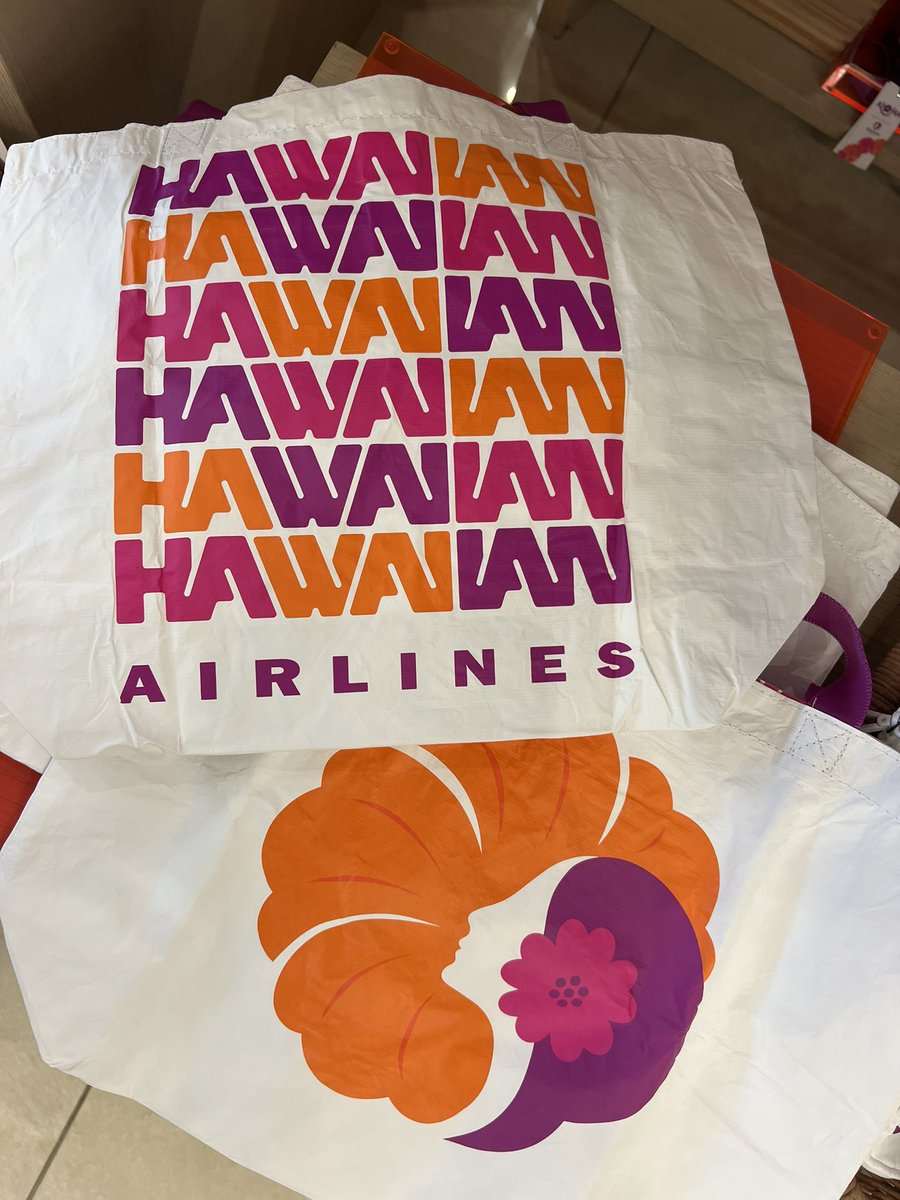 milimiliLLC's tweet image. ハワイからブログ更新しました。

ハワイアンエアラインのコラボが可愛い過ぎ♡♡♡

ameblo.jp/milimilisan/en…

#milimili_hawaii
#幸運がみちあふれるスピリチュアルハワイ @alohacollection @hawaiianairlines
#alohacollection @alamoanacenter #alamoana #hawaiianairlines #pouch #totebags #tote