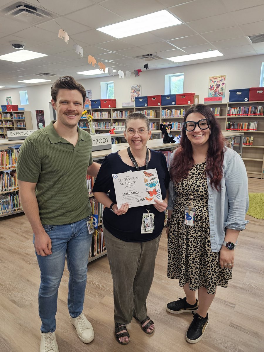 Tamara Quintana Garcia M.Ed/B.B.A. (@tamaragarciaesl) on Twitter photo Such a wonderful day celebrating our <a href="/NorthrichBears/">Northrich Elementary</a> LITE! She worked so hard this year to expand the library to better serve our MLs (👀peep those bins in program colors) ❤️💙 Thank you for your dedication to our amazing students 🦋🧠🦸♀️🌎 <a href="/RISDMET/">RISD Multilingual Education Team</a>
#RISDBeTheOne #multilingualism Such a wonderful day celebrating our <a href="/NorthrichBears/">Northrich Elementary</a> LITE! She worked so hard this year to expand the library to better serve our MLs (👀peep those bins in program colors) ❤️💙 Thank you for your dedication to our amazing students 🦋🧠🦸♀️🌎 <a href="/RISDMET/">RISD Multilingual Education Team</a>
#RISDBeTheOne #multilingualism