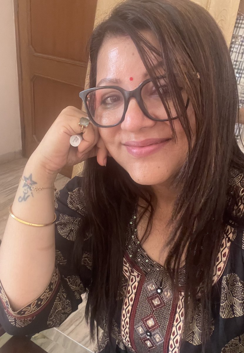 advjyotijha's tweet image. “Maturity is when you know other person is lying, but you just smile and let it go”.. 😊
#goodmorning
#ThursdayThoughts
#advjyotijha