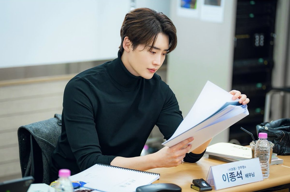 mojiddot's tweet photo. 9년차 어쏘 변호사 안주형으로 변신 완료✨
7월, 이종석이 능력 만렙 변호사 안주형으로 찾아옵니다😎

https://t.co/plShOZFQCc

#이종석 #leejongsuk #jongsuk #イジョンソク https://t.co/DQ2D4jojUY