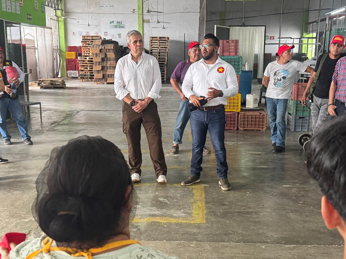 #Campaña l Hoy desde muy temprano caminamos a la par de nuestro candidato a la presidencia municipal de Martínez de la Torre Veracruz, Rolando Ramírez, en la visita que realizó a diversas comunidades de esta hermosa tierra.

No tengo dudas, este 1 de junio ganará el PT.