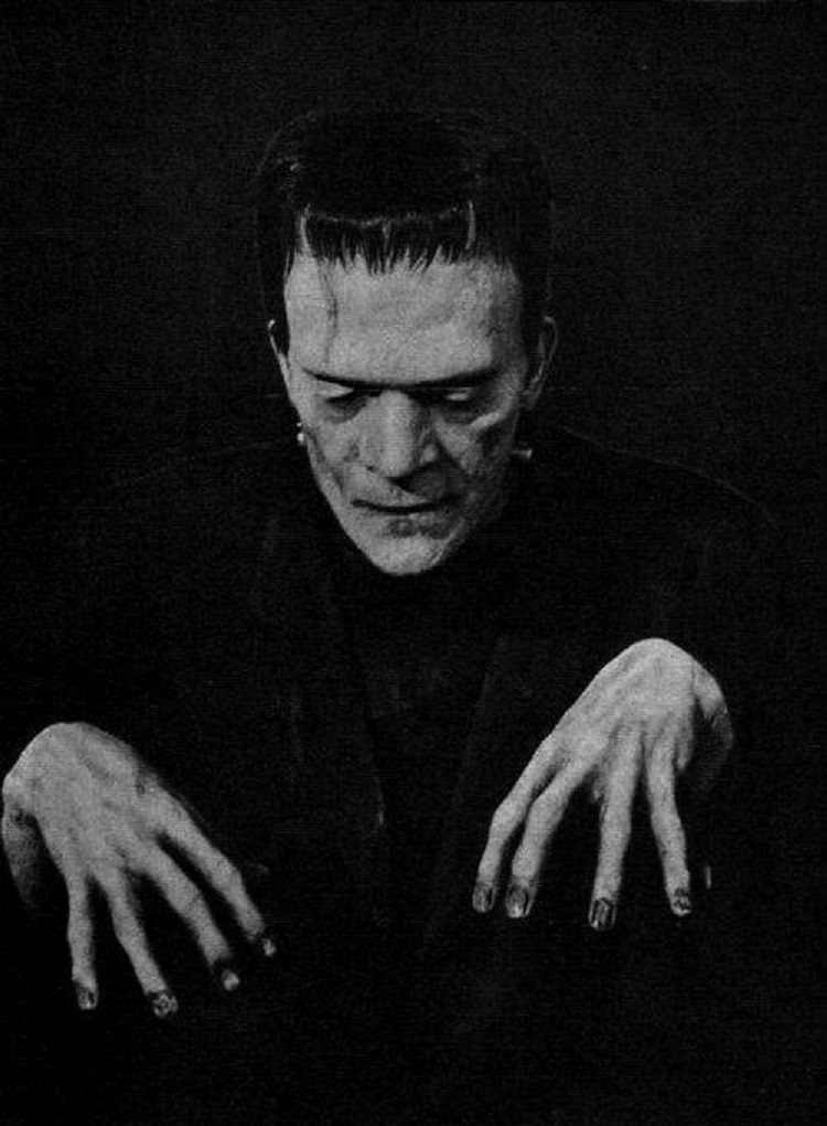 HorrorHammer1's tweet photo. Boris Rare photo of the Frankenstein Monster. https://t.co/daf82Z3ky9
