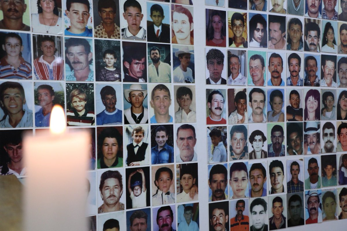 La desaparición forzada:

No solo se trata de los cuerpos de seres queridos, arranca sueños, memorias y destruye familias. Cada ausencia es una herida abierta que exige verdad, justicia y memoria. 
La desaparición forzada sigue siendo una grave violación de #DDHH y al #DIH, que