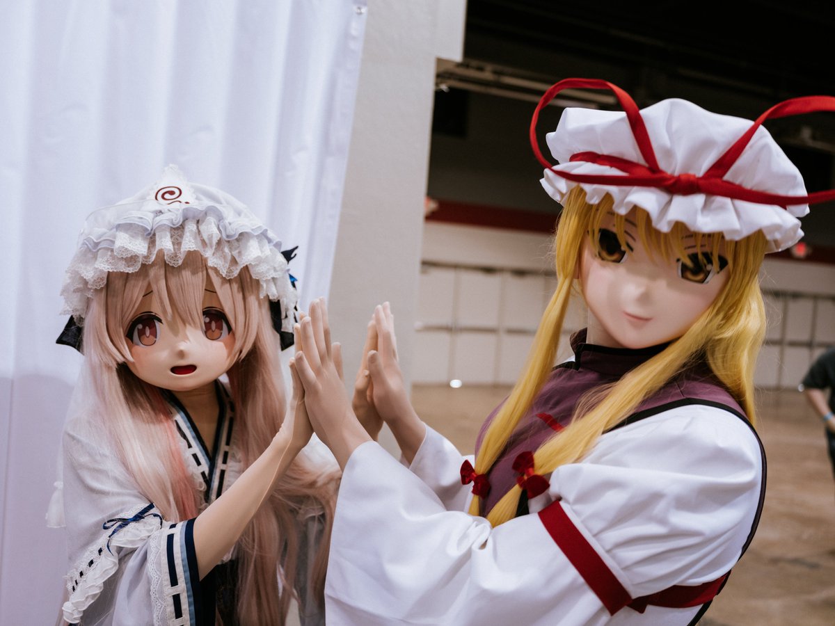 Got to meet a gap youkai! 10/10 mysterious

💜: <a href="/Azi_Kigurumi/">Azi</a>
📸: <a href="/Lucelia_Kig/">Lucelia</a>