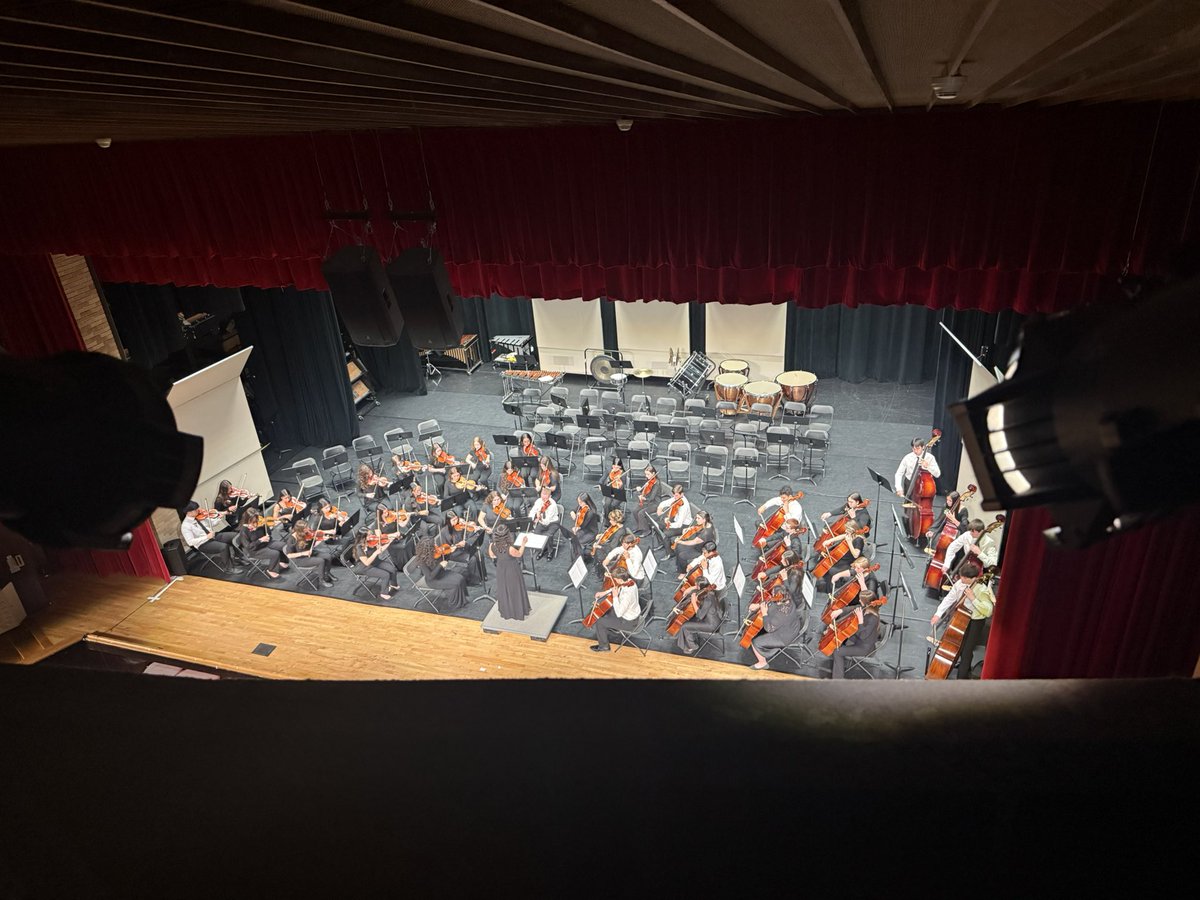 #eiMusic students are outstanding <a href="/eischools/">East Islip UFSD</a>   Tonight we start with honors wind ensemble. Then honors choir and honors symphony orchestra closes the night  #eipride