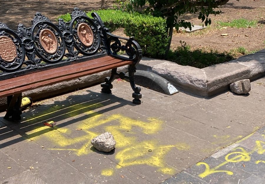 pulso_mx's tweet photo. 📸 | Tras denuncias por abandono, atenderán jardín de Tequis
- Servicios Municipales reforzará el personal de limpieza, pero exhortan a usuarios cuidar el lugar.
La información: ⤵️
https://t.co/b6PidWXKi1 https://t.co/e7iRYTZ3ud