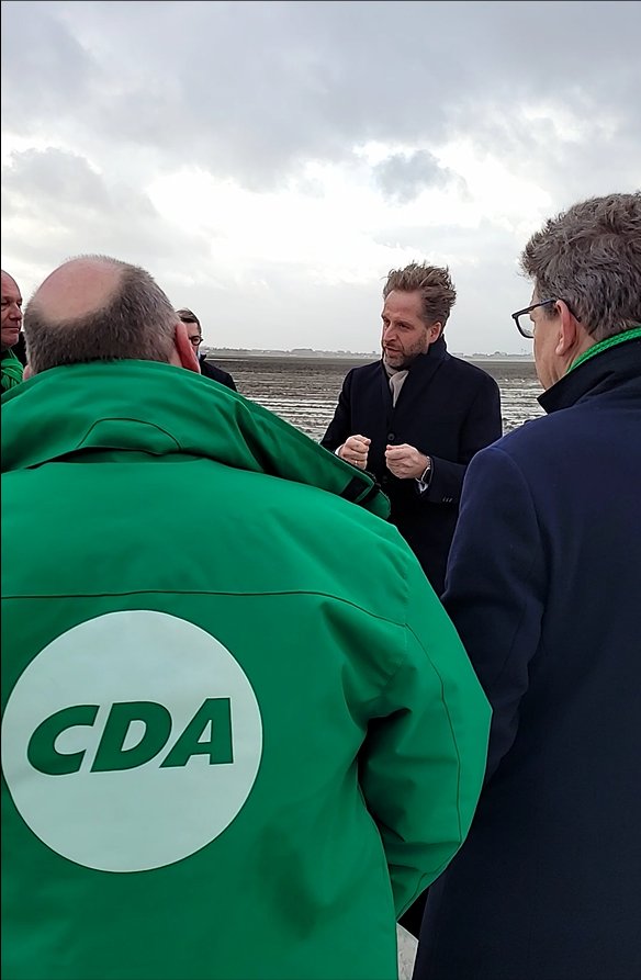 Goed nieuws over Stompetoren West
Het CDA pleit hier al tientallen jaren voor Als CDA Alkmaar hebben we vaak de fracties provinciale fracties en ook de voormalig minister wonen Hugo de Jonge op visite gehad om tevens met inwoners te praten over hoe groot de woningnood hier is.