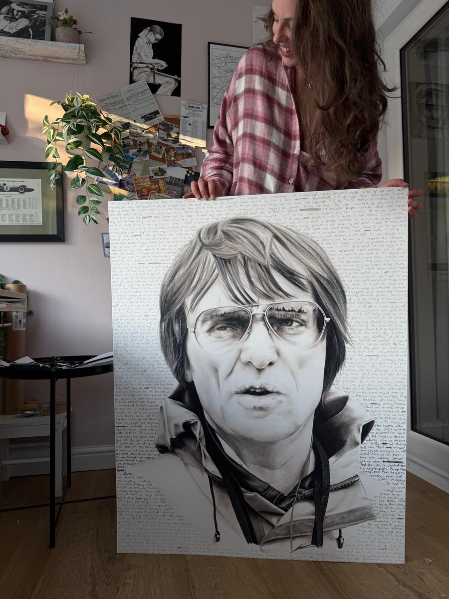 Guys thank you so much for the love for the Bernie drawing! Forgot to mention this drawing is 100x80cm and took quite a while to draw 😂 hope you all have a lovely evening.