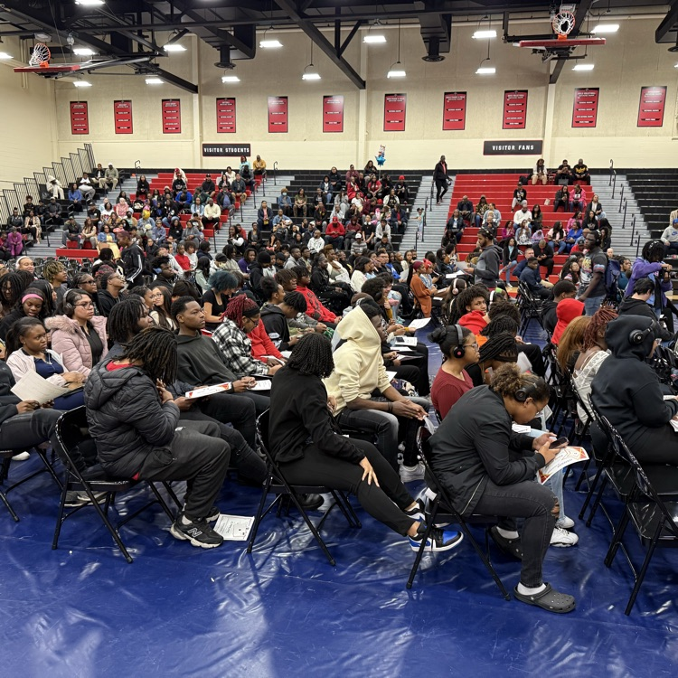RichTownshipHS's tweet image. A formal pinning ceremony celebrating our rising seniors as they step up to lead the student body next year! Our Raptors are ready to roar louder than ever #co2026 #RichInStudentSuccess!