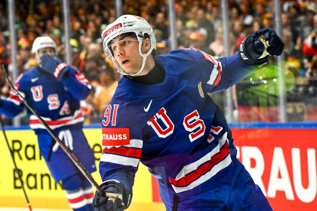 we've got a Blackhawks showdown in the <a href="/IIHFHockey/">IIHF</a> quarterfinals tomorrow‼️

good luck to Teuvo, Alex, and Frank!👏