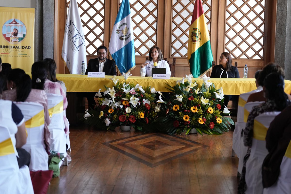 Vicepresidencia de Guatemala (@viceguatemala) on Twitter photo Con mujeres empoderadas e informadas se construye un país más seguro.
En San Marcos, el Proceso Formativo de Mujeres en Comunidad, coordinado por la <a href="/secretariasvet/">Secretaría SVET</a> , contribuye a la prevención de los delitos VET desde los territorios. Con mujeres empoderadas e informadas se construye un país más seguro.
En San Marcos, el Proceso Formativo de Mujeres en Comunidad, coordinado por la <a href="/secretariasvet/">Secretaría SVET</a> , contribuye a la prevención de los delitos VET desde los territorios.