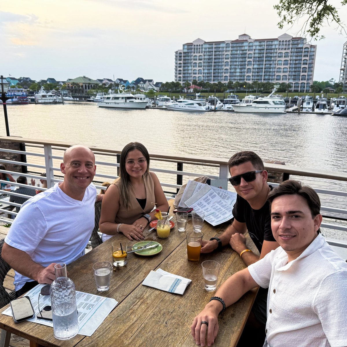 oceans_code's tweet image. Myrtle Beach gave us sunshine, ocean views, and another great conversation with Drew ☀️🌊 As always, it’s energizing to catch up and talk about what’s next. Looking forward to seeing you again at MERGE, our annual event!
#MyrtleBeach #OceansCodeExperts #Teamwork