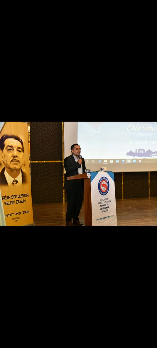 ibrahimcoskun63's tweet photo. "Bir Bilenle Bilge Nesil"ödül törenimize katkı ve katılım sağlayan Saygıdeğer Valimiz Sn:@hasansildak ,BŞBB Vekili Sn:@AVAHMETAKSOY ,İl ME Müdürü Sn:@ASultanoglu63'e,STK başkanlarına ve teşkilatımızın tüm birimlerine,öğrenci ve öğretmenlerimize sonsuz teşekkürler.👏
@_aliyalcin_ https://t.co/IyDmCPuC6M