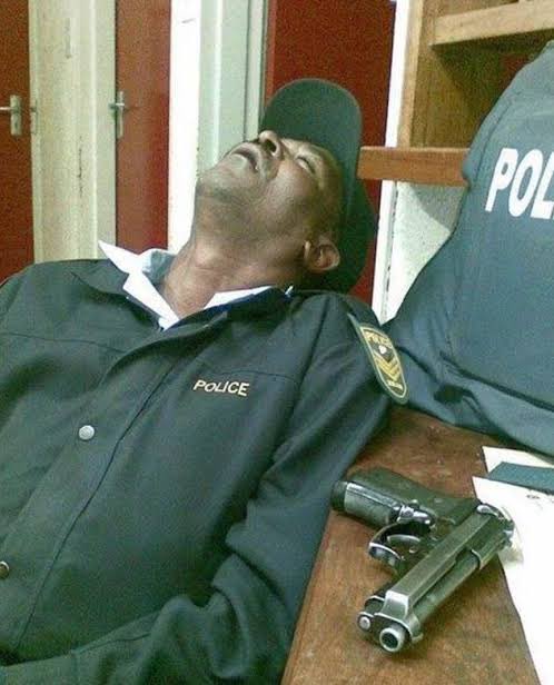 SkyeZedA's tweet photo. Cyril blames South Africa’s violent crime crisis on a lack of technology. https://t.co/qc0xbAbQf6