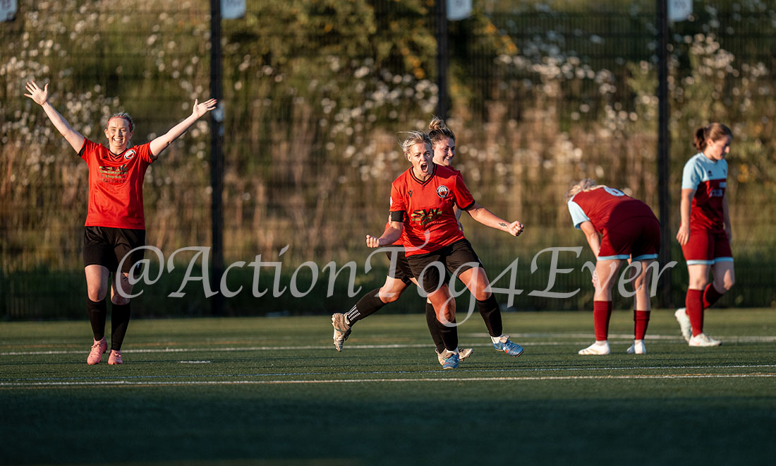 Mike Greenslade Photography, Neath, Sth Wales, UK (@actiontog4ever) on Twitter photo FT: <a href="/swwgl/">SWWGL</a> Div1_ <a href="/trefelinbgc/">Trefelin BGC</a> Women 4-4 <a href="/LlanUtdFC/">Llanrumney United FC</a> Women _ A result that neither side wanted with the lead changing hands constantly..Llanrunmney must now await the match at <a href="/goytreutdladies/">GoytreUnitedLadies</a> to see if a point tonight was enough to secure promotion.. FT: <a href="/swwgl/">SWWGL</a> Div1_ <a href="/trefelinbgc/">Trefelin BGC</a> Women 4-4 <a href="/LlanUtdFC/">Llanrumney United FC</a> Women _ A result that neither side wanted with the lead changing hands constantly..Llanrunmney must now await the match at <a href="/goytreutdladies/">GoytreUnitedLadies</a> to see if a point tonight was enough to secure promotion..