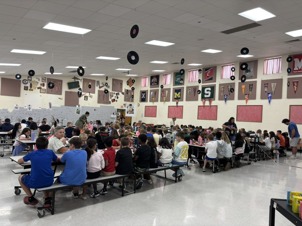 laura ruschman tweet media