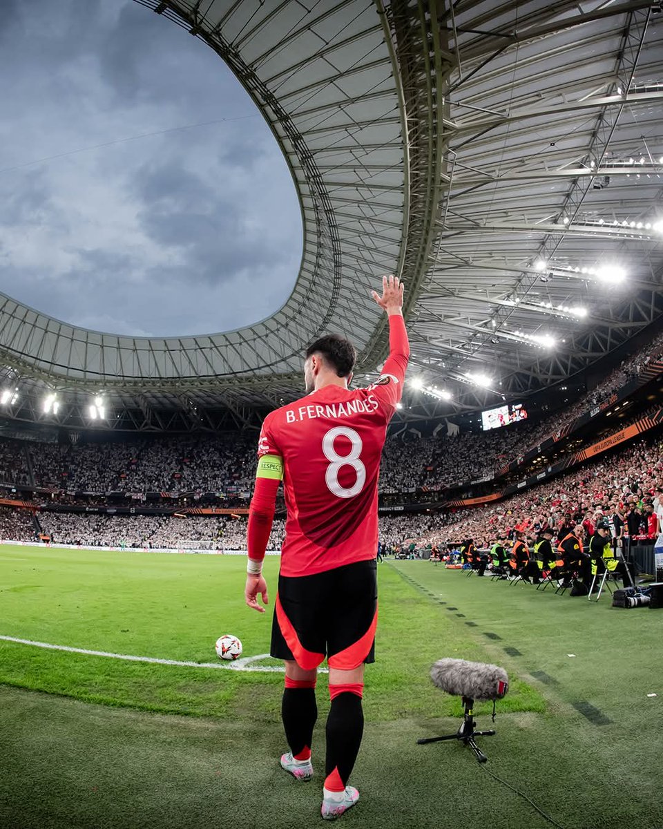 iwangaru's tweet photo. FT: Tottenham Vs Manchester United  Score   (1-0) https://t.co/eMKCdDPWhb