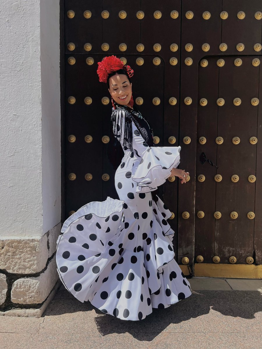 Iiruuuu's tweet photo. ¡Mas flamenca que un lunar! 💃🏻 https://t.co/WlxCXWsWKS