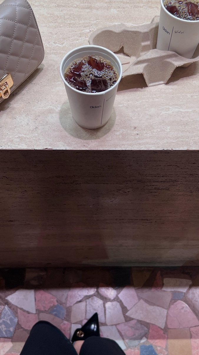 Birthday girl 🥳🎈
Officially 27 years 🎊