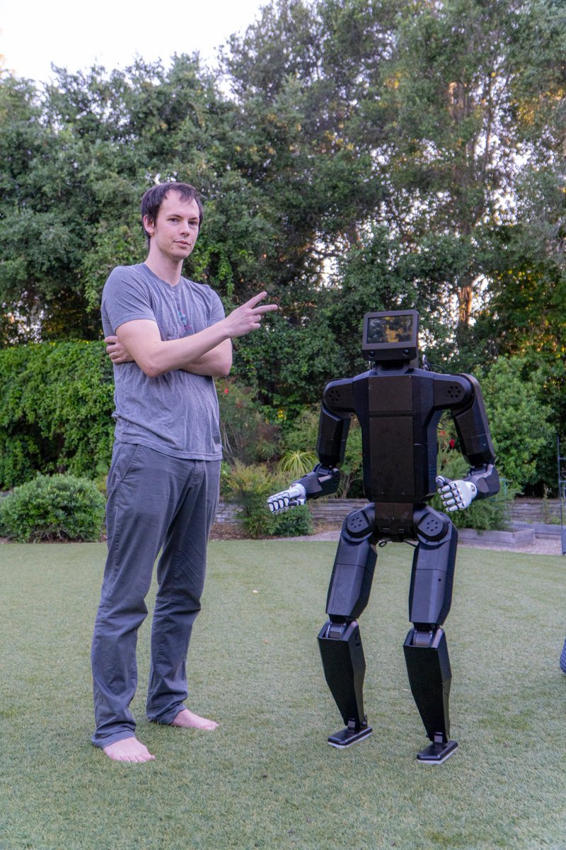kscalelabs's tweet image. Wow! Thank you everyone for the overwhelming interest - we only planned to release our SDK for training RL policies, and we were surprised by be the large number of hardware pre-orders!
We’ll temporarily pause robot pre-orders until our official hardware launch, to show the full…