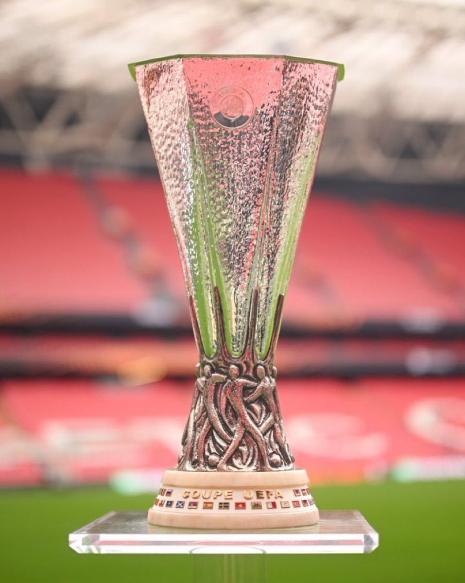 TottenhamTiers's tweet photo. Ange Postecoglou wins a major European trophy for #Tottenham within 715 days of managing the club.

Arsenal still waiting after 139 years. https://t.co/jxglcTaIaj