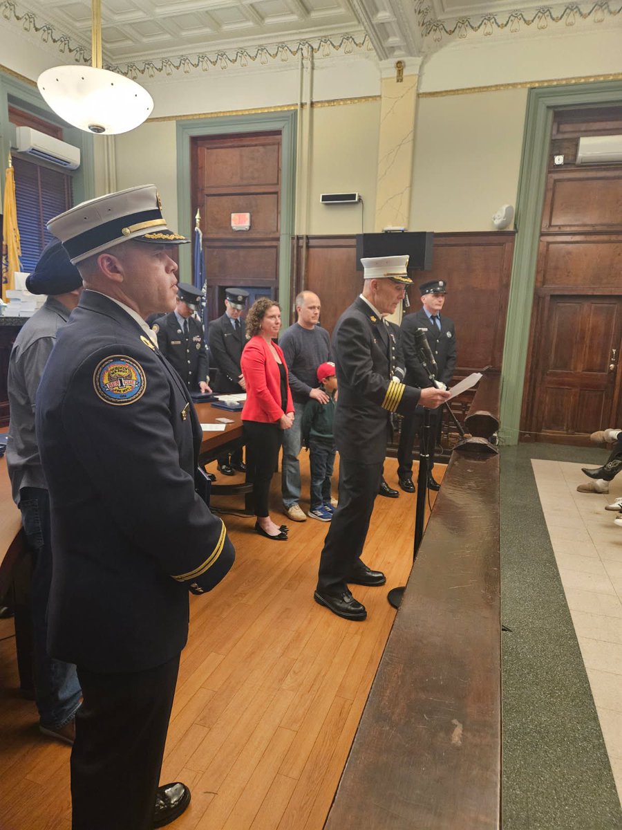 HobokenFire's tweet image. Tonight @HobokenFire honored some of @CityofHoboken’s bravest at the annual HFD Valor Awards ceremony. Members were honored for their bravery and dedication prior to marching in the Memorial Day Parade.