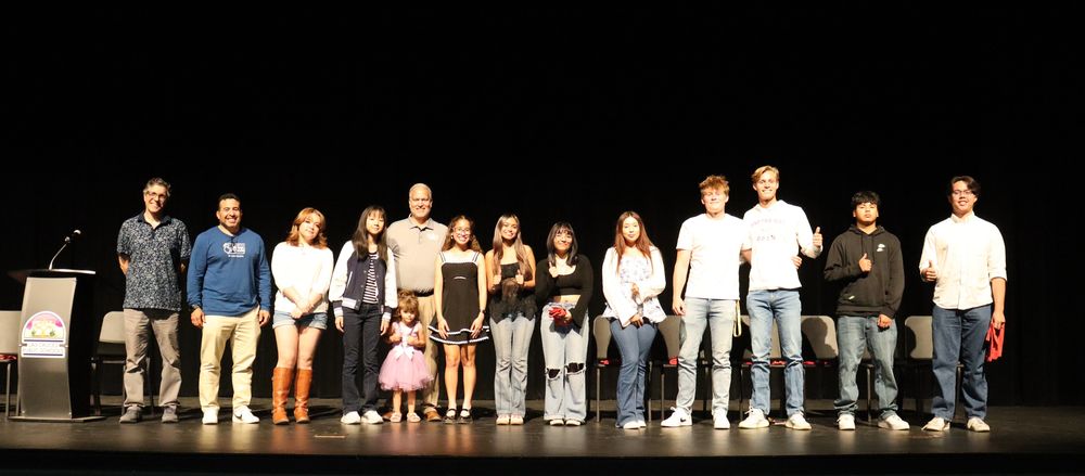 High School Poets Compete at the 4th Annual Dr. Karen M. Trujillo Poetry Contest lcps.net/o/chs/article/…