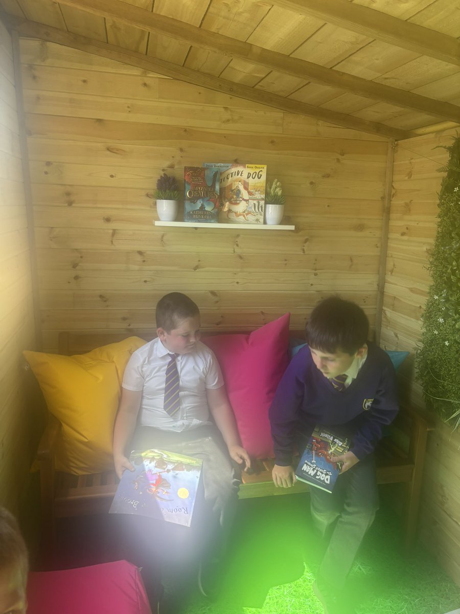 MissCarbery tweet media