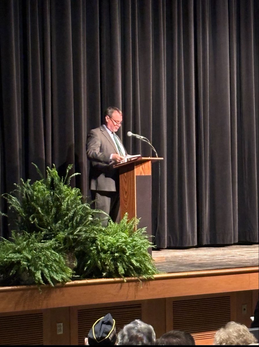 DonegalHS's tweet image. Congratulations to the Class of 2025 senior award recipients. Your hard work, leadership, and dedication have left a lasting mark. Over $54,000 has been awarded in scholarships to DHS students this year!
#SeniorAwardsNight #Classof2025 #2025Graduates