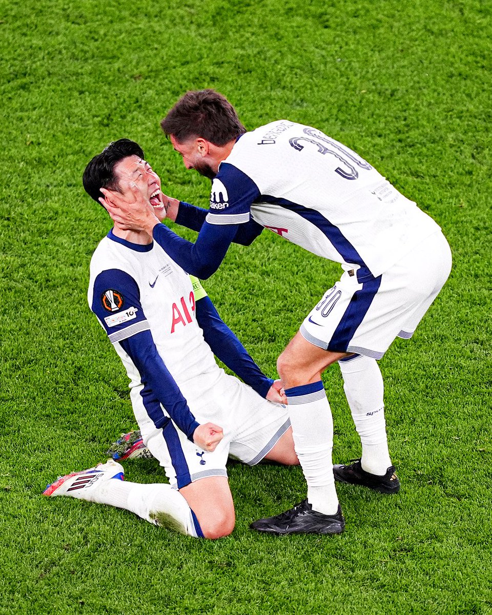 This is what it meant for Son Heung-min to win his first-ever trophy for Spurs 🤍