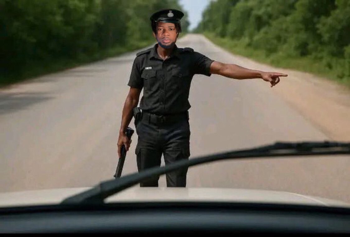 LouisEsnel1's tweet photo. Tout Sam manyen tounen lò, blablabla sesi sela... 🗣️
Prens lan toujou krizokal malgre w manyen l 😅 https://t.co/NRx4rnZlx4
