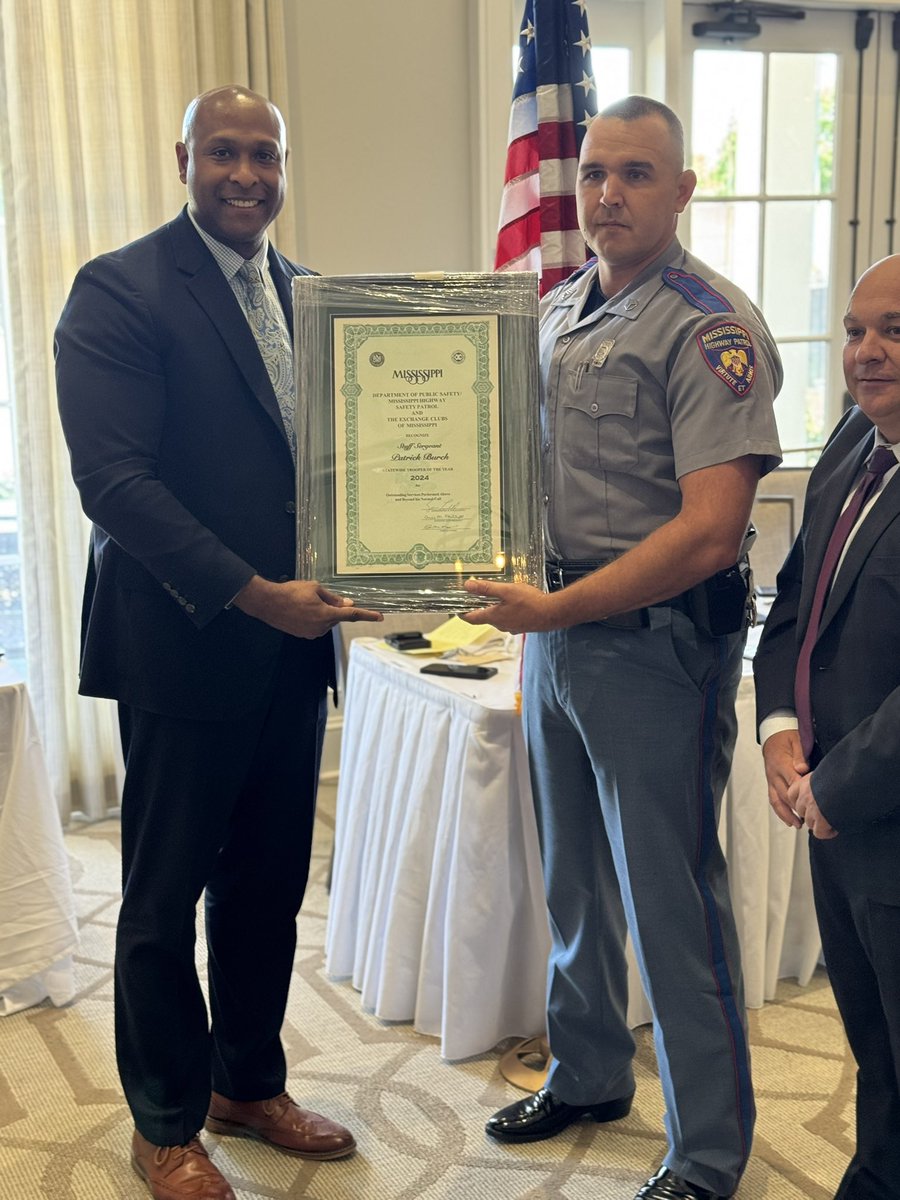 MSHwyPatrol's tweet photo. Congratulations Staff Sgt. Patrick Burch of @MHPTroopJ for being named the 2024 statewide Trooper of the Year.  Outstanding job upholding the MHP motto, #CourtesyServiceSafety . https://t.co/tjtlYh5iwo
