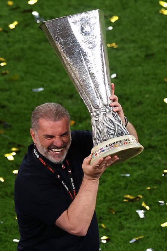 🎙️| Ange Postecoglou on how it feels to win a trophy with Spurs:

“I can’t put it into words” 🤍