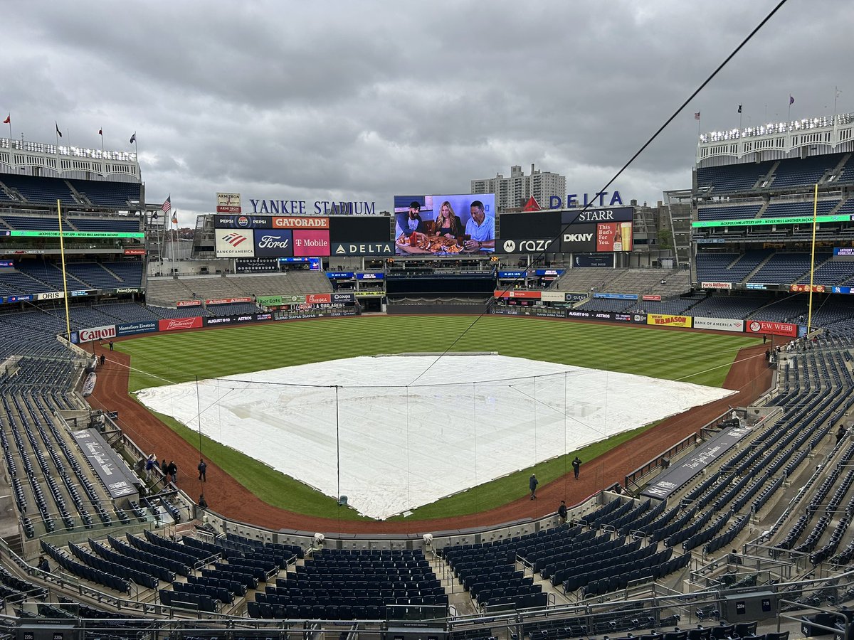 radiohicksie's tweet image. It’s a bit gloomy and a little drizzly, but we’re ready for game two of the series between the Rangers and Yankees tonight in The Bronx. Coverage gets underway in less than an hour on @1053thefan and the RRN.