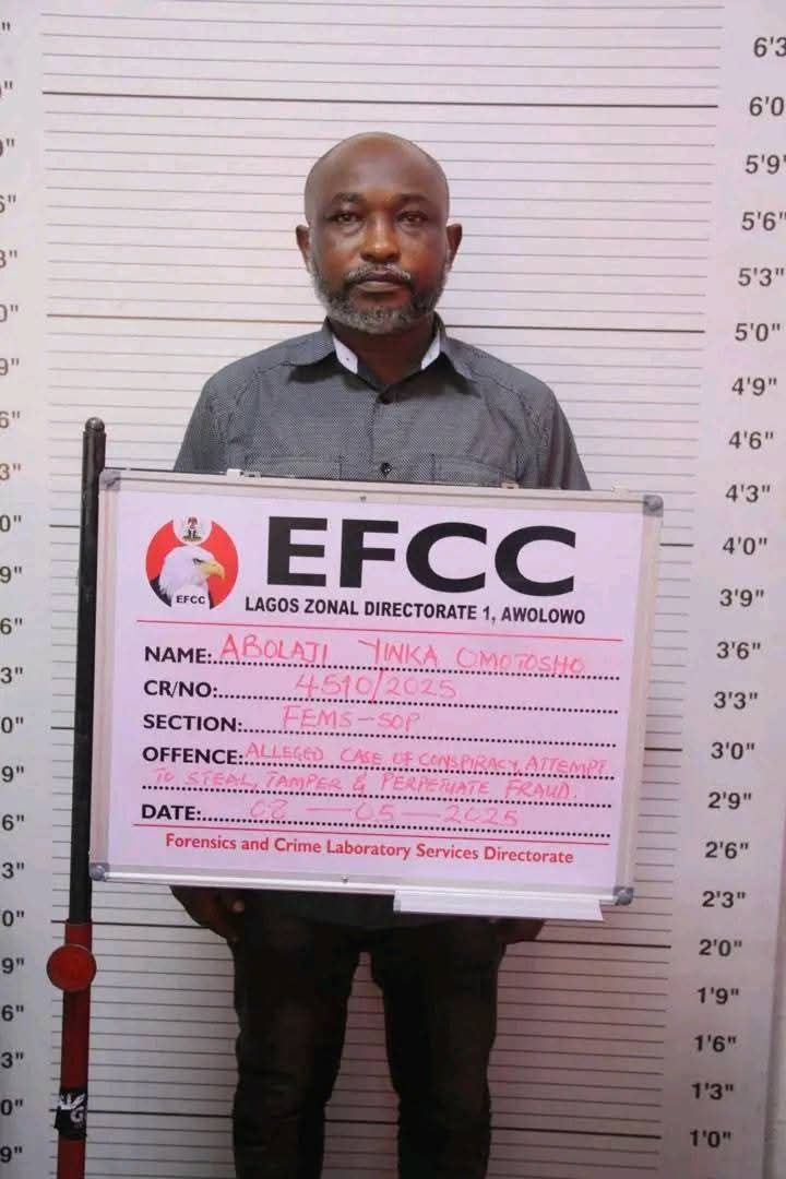 🅱️lack📧yeSearch⚽🏀🏆 (@blackeyesearch) on Twitter photo EFCC Arraigns Bankers For Allegedly Tampering With Bank Server To St£al Customers’ Deposits
facebook.com/share/19csHaD8…
<a href="/harreceipts/">Harrison A 🎯🎯🎯</a> EFCC Arraigns Bankers For Allegedly Tampering With Bank Server To St£al Customers’ Deposits
facebook.com/share/19csHaD8…
<a href="/harreceipts/">Harrison A 🎯🎯🎯</a>