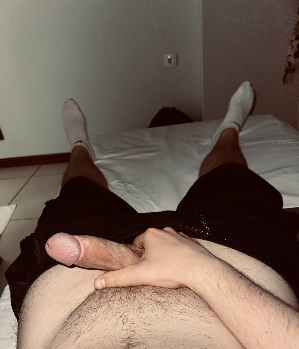 🚨Trade offer: you lick the knob and then I fuck your ass till I come.