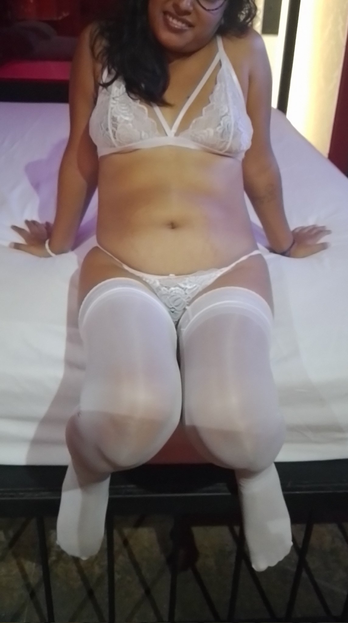 Primer encuentro y así recibí al primer afortunado jejeje🙈🔥🔞Me queda disponible el viernes, manden mensaje privado para info😈😘🫢 https://t.co/ryEHwDty3Z