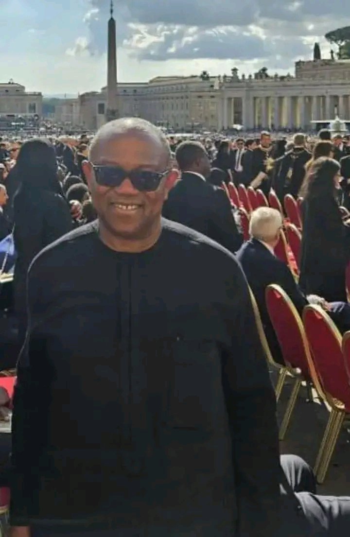Dennis_Yucee's tweet photo. EXCLUSIVE:
"The amount of money Peter Obi spends each month traveling to unnecessary places can be used to lift over 100 youths out of Poverty in Agulu his home town!"

"Don’t tell me it’s not my money, just think !!!"

©️ Obika James Abuchi https://t.co/tEJpi5KmZA