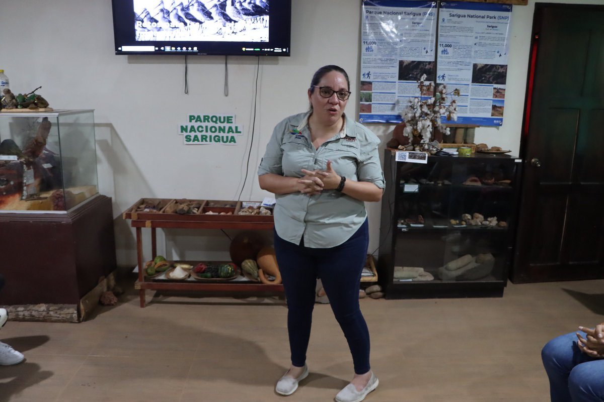 Nuestro personal organizó, en conjunto con el <a href="/MIDAPma/">Ministerio de Desarrollo Agropecuario</a> y <a href="/audubonpanama/">Audubon Panamá</a>, el Foro Científico “Espacios Compartidos: crear ciudades y comunidades con las aves” en el Parque Nacional Sarigua,