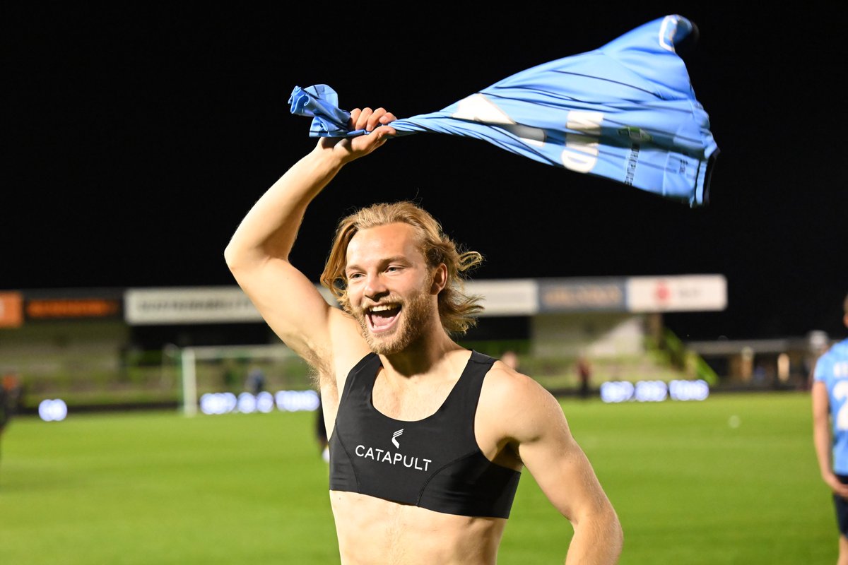 Chris Phillips tweet media