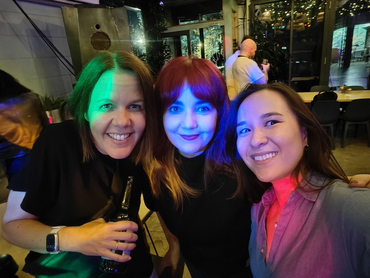 foundertanya's tweet image. wooo hanging out with the wonderful @kattrisen and @sonia_toqqe 🥰 #createwith