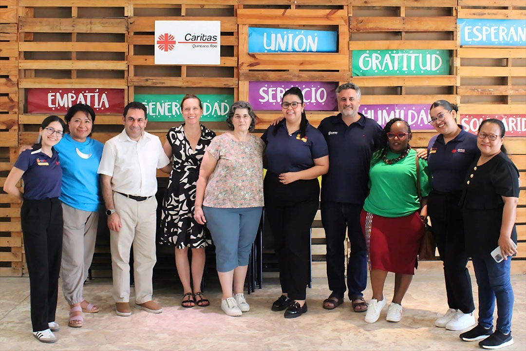 This week our CE Mena Antonio visited @CaritasdeQrooAC, in 🇲🇽 for the Regional Coordinators’ Meeting. 🙌

This collaboration with the Caritas whanau was invaluable, connecting and sharing our experiences with current leaders from around the world and the leaders of our future. 🎉