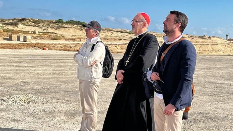 Grazie al <a href="/sole24ore/">IlSole24ORE</a> che 1 anno fa raccontava di <a href="/LPJerusalem/">Latin Patriarchate of Jerusalem</a> e di <a href="/ordinedimalta/">Ordine di Malta</a> :  ilsole24ore.com/art/missione-u… 

Invochiamo, con <a href="/Pontifex_it/">Papa Leone XIV</a> , il dono della Pace !