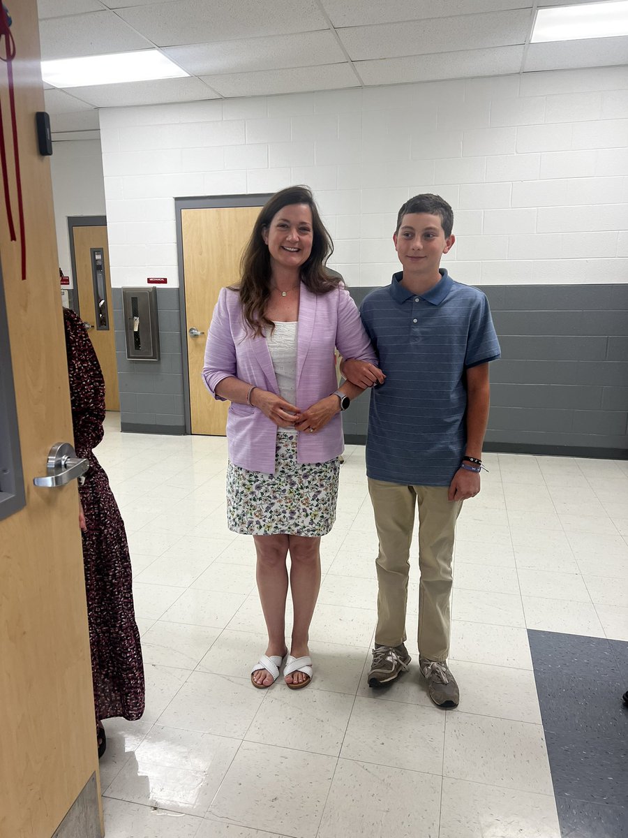 SCreekLife (@scmsfccla) on Twitter photo Our Career Studies students practiced their etiquette and manners with administration today in our business lunch! <a href="/Principal_Murry/">Letoni Murry, Ed.D.</a> <a href="/SCMFalcons/">Stewarts Creek MS</a> <a href="/RuCoCTE/">RuCo CTE</a> <a href="/rucoschools/">Rutherford County Schools</a> Our Career Studies students practiced their etiquette and manners with administration today in our business lunch! <a href="/Principal_Murry/">Letoni Murry, Ed.D.</a> <a href="/SCMFalcons/">Stewarts Creek MS</a> <a href="/RuCoCTE/">RuCo CTE</a> <a href="/rucoschools/">Rutherford County Schools</a>
