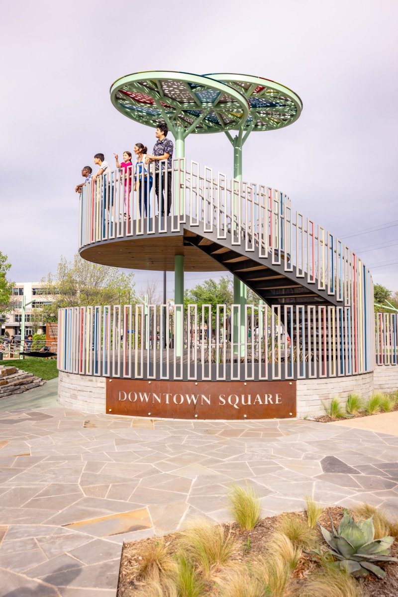 TexasDowntown's tweet photo. BIG CHEERS to the @garlandtxgov ’s Downtown Development Office for snagging @TexasDowntown 's 2024 Best Economic Game Changer Award! The revitalization of Square turned a traditional public space into a vibrant, neon-sign-wearing, business-booming, event-hosting superstar! #TXD https://t.co/tvJ21LN9WK
