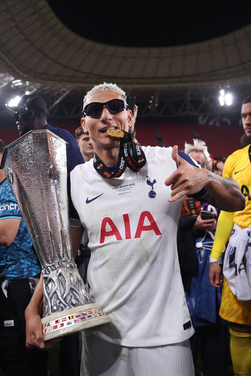 HQpcrt's tweet photo. Richarlison #UELfinal https://t.co/g8QMZ0gJAJ
